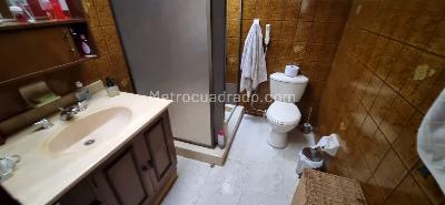 Apartamento de 3 alcobas en venta en Santa Barbara Occidental, Bogotá, 200 m² · foto 4 de 16