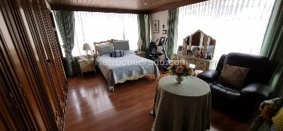 Apartamento de 3 alcobas en venta en Santa Barbara Occidental, Bogotá, 200 m² · foto 6 de 16