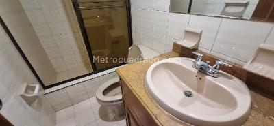 Apartamento en venta en Santa Barbara Central, Bogotá · foto 5 de 15