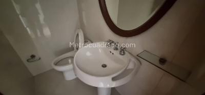 Apartamento de 3 alcobas en venta en Chico Bajo, Bogotá, 144 m² · foto 11 de 15