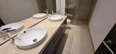 Apartamento de 3 alcobas en venta en Chico Reservado, Bogotá, 163 m² · foto 6 de 20