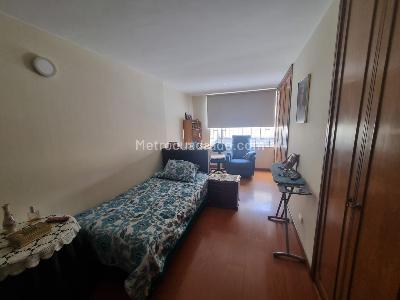 Apartamento en venta en Puente Largo, Bogotá · foto 2 de 16
