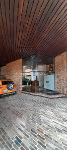 Apartamento de 2 alcobas en venta en Chico Museo, Bogotá, 180 m² · foto 3 de 20