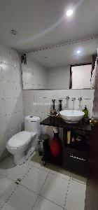 Apartamento de 3 alcobas en venta en Santa Barbara Central, Bogotá, 168 m² · foto 7 de 20