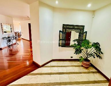 Apartamento en venta en Chico San Patricio, Bogotá · foto 2 de 20