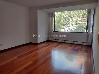 Apartamento de 3 alcobas en venta en Los Rosales Chico, Bogotá, 285 m² · foto 12 de 20