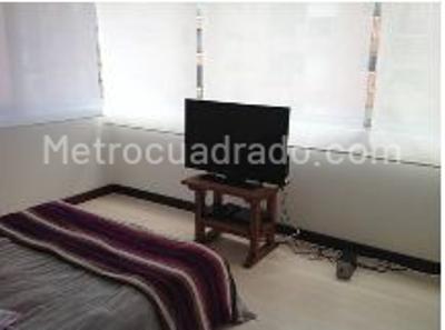 Apartamento de 2 alcobas en venta en Chico Bajo, Bogotá, 82 m² · foto 10 de 12