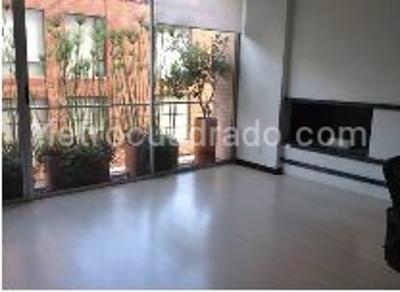 Apartamento de 2 alcobas en venta en Chico Bajo, Bogotá, 82 m² · foto 5 de 12