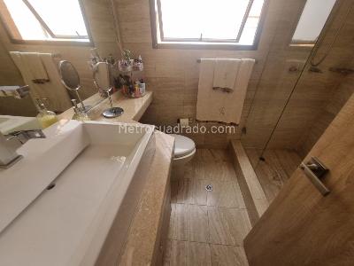 Apartamento de 3 alcobas en venta en La Cabrera, Bogotá, 176 m² · foto 12 de 20