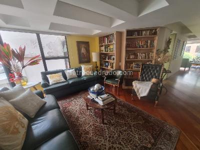 Apartamento de 3 alcobas en venta en La Cabrera, Bogotá, 176 m² · foto 6 de 20