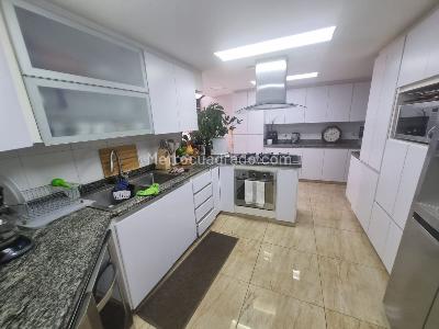 Apartamento de 3 alcobas en venta en La Cabrera, Bogotá, 176 m² · foto 7 de 20