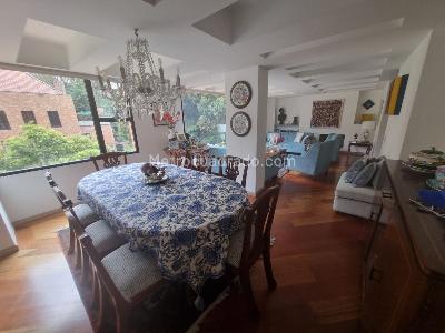 Apartamento de 3 alcobas en venta en La Cabrera, Bogotá, 176 m² · foto 9 de 20