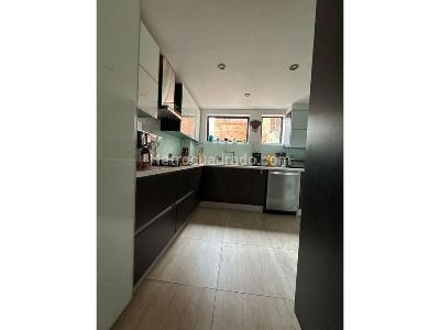 Apartamento en venta en Santa Barbara Occidental, Bogotá · foto 6 de 20