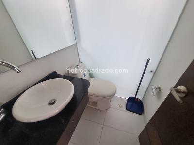 Apartamento en venta en Santa Barbara Occidental, Bogotá · foto 2 de 16