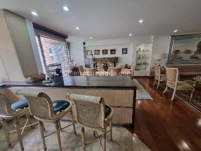 Apartamento de 2 alcobas en venta en Chico Reservado, Bogotá, 196 m² · foto 18 de 20