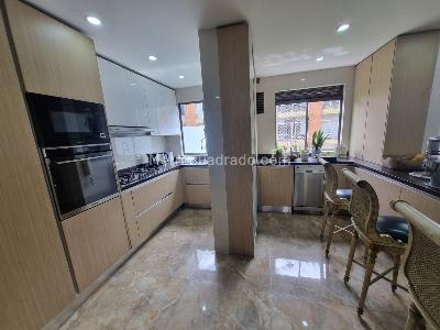 Apartamento de 2 alcobas en venta en Chico Reservado, Bogotá, 196 m² · foto 20 de 20
