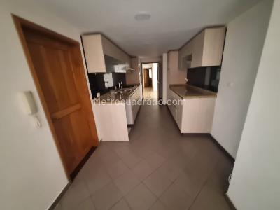Apartamento de 3 alcobas en venta en La Cabrera, Bogotá, 312 m² · foto 16 de 18