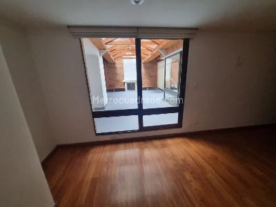 Apartamento de 3 alcobas en venta en La Cabrera, Bogotá, 312 m² · foto 3 de 18