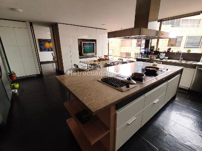 Apartamento de 4 alcobas en venta en Santa Barbara Central, Bogotá, 571 m² · foto 20 de 20