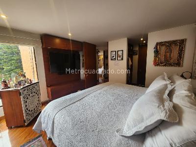 Apartamento de 3 alcobas en venta en Santa Barbara Central, Bogotá, 150 m² · foto 13 de 18