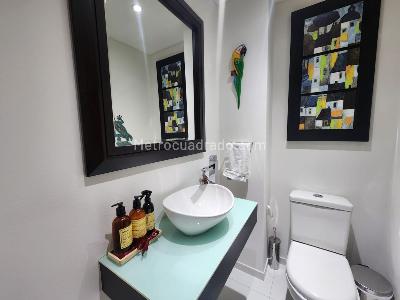 Apartamento de 3 alcobas en venta en Santa Barbara Central, Bogotá, 150 m² · foto 15 de 18