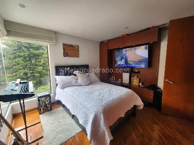 Apartamento de 3 alcobas en venta en Santa Barbara Central, Bogotá, 150 m² · foto 17 de 18