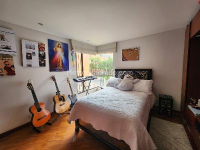 Apartamento de 3 alcobas en venta en Santa Barbara Central, Bogotá, 150 m² · foto 6 de 18