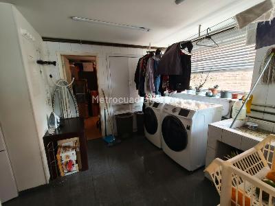 Apartamento de 3 alcobas en venta en Santa Barbara Central Santa Barbara, Bogotá, 210 m² · foto 3 de 12