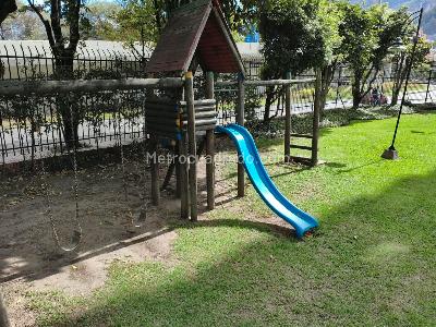Apartamento de 3 alcobas en venta en Santa Barbara Central, Bogotá, 273 m² · foto 19 de 20