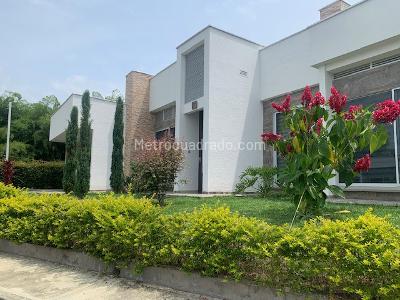 Casa de 3 alcobas en venta en Via Al Caimo, Armenia, 230 m² · foto 13 de 15