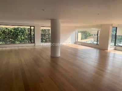 Apartamento de 4 alcobas en venta en Chico Norte, Bogotá, 402 m² · foto 5 de 20