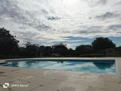Casa de 4 alcobas en venta en Via Quisquella, Villavicencio, 387 m² · foto 2 de 20