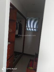 Casa de 4 alcobas en venta en Via Quisquella, Villavicencio, 387 m² · foto 10 de 20