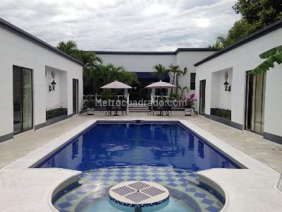 Casa de 5 alcobas en venta en Lagos Del Peñon, Girardot, 500 m² · foto 14 de 20
