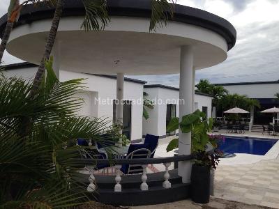 Casa de 5 alcobas en venta en Lagos Del Peñon, Girardot, 500 m² · foto 19 de 20