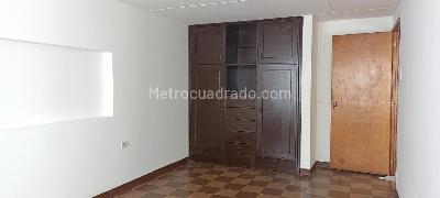 Casa de 5 alcobas en venta en Marsella, Bogotá, 270 m² · foto 12 de 20