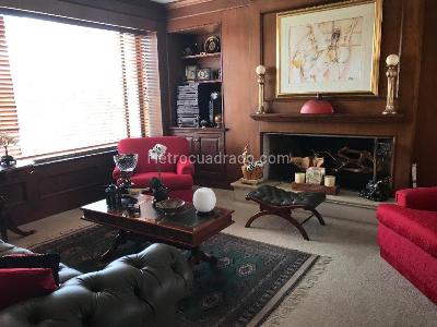 Apartamento de 3 alcobas en venta en Bosque De Gratamira, Bogotá, 270 m² · foto 2 de 9