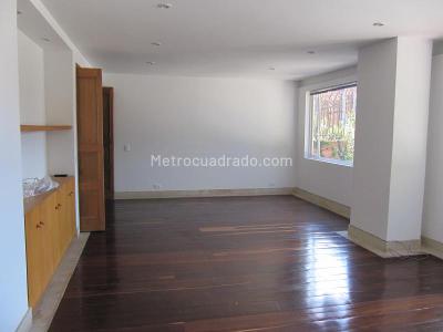 Apartamento en venta en Los Rosales, Bogotá · foto 2 de 18