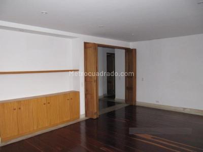 Apartamento en venta en Los Rosales, Bogotá · foto 10 de 18