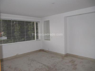 Apartamento en venta en Los Rosales, Bogotá · foto 11 de 18