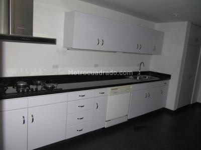 Apartamento en venta en Los Rosales, Bogotá · foto 12 de 18
