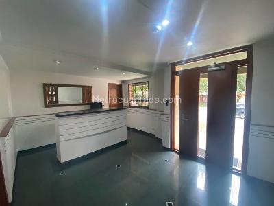 Apartamento de 2 alcobas en venta en Bella Suiza, Bogotá, 133 m² · foto 3 de 20