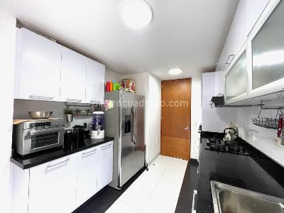 Apartamento de 3 alcobas en venta en Bosque De Pinos, Bogotá, 184 m² · foto 9 de 20