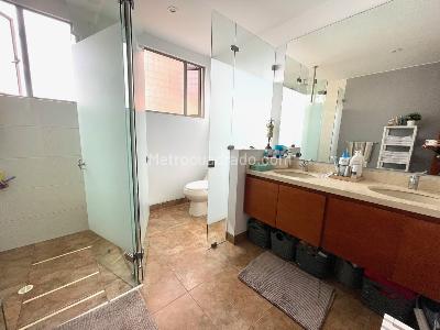 Apartamento de 3 alcobas en venta en Bosque De Pinos, Bogotá, 184 m² · foto 11 de 20