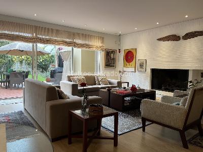 Casa de 4 alcobas en arriendo en Santa Ana Oriental, Bogotá, 430 m² · foto 2 de 20