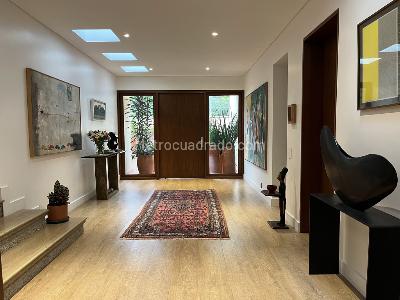 Casa de 4 alcobas en arriendo en Santa Ana Oriental, Bogotá, 430 m² · foto 4 de 20