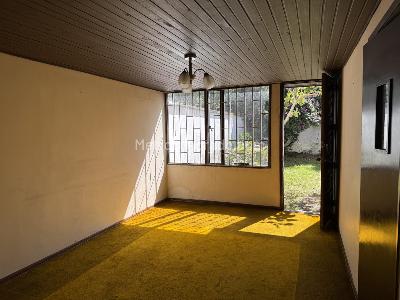 Casa de 3 alcobas en venta en Pasadena, Bogotá, 243 m² · foto 3 de 20