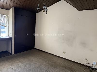 Casa de 3 alcobas en venta en Pasadena, Bogotá, 243 m² · foto 15 de 20