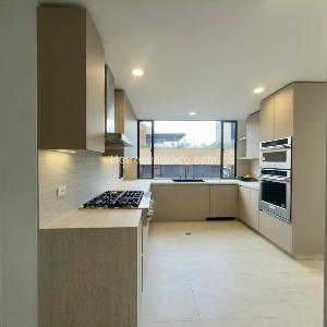 Apartamento de 4 alcobas en arriendo en El Nogal, Bogotá, 408 m² · foto 6 de 20