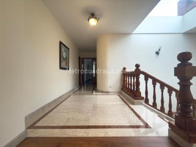 Apartamento de 4 alcobas en arriendo en El Nogal, Bogotá, 408 m² · foto 13 de 20